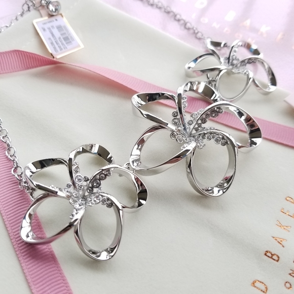 🔥LAST 1🔥NWT TED BAKER STATEMENT NECKLACE - Picture 2 of 4